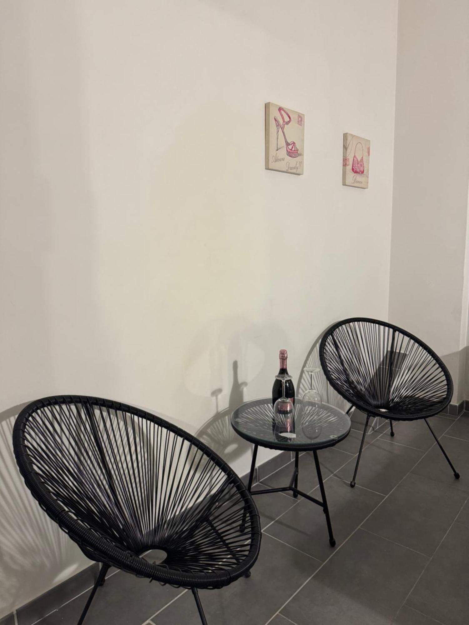 Home Rome Relax 外观 照片